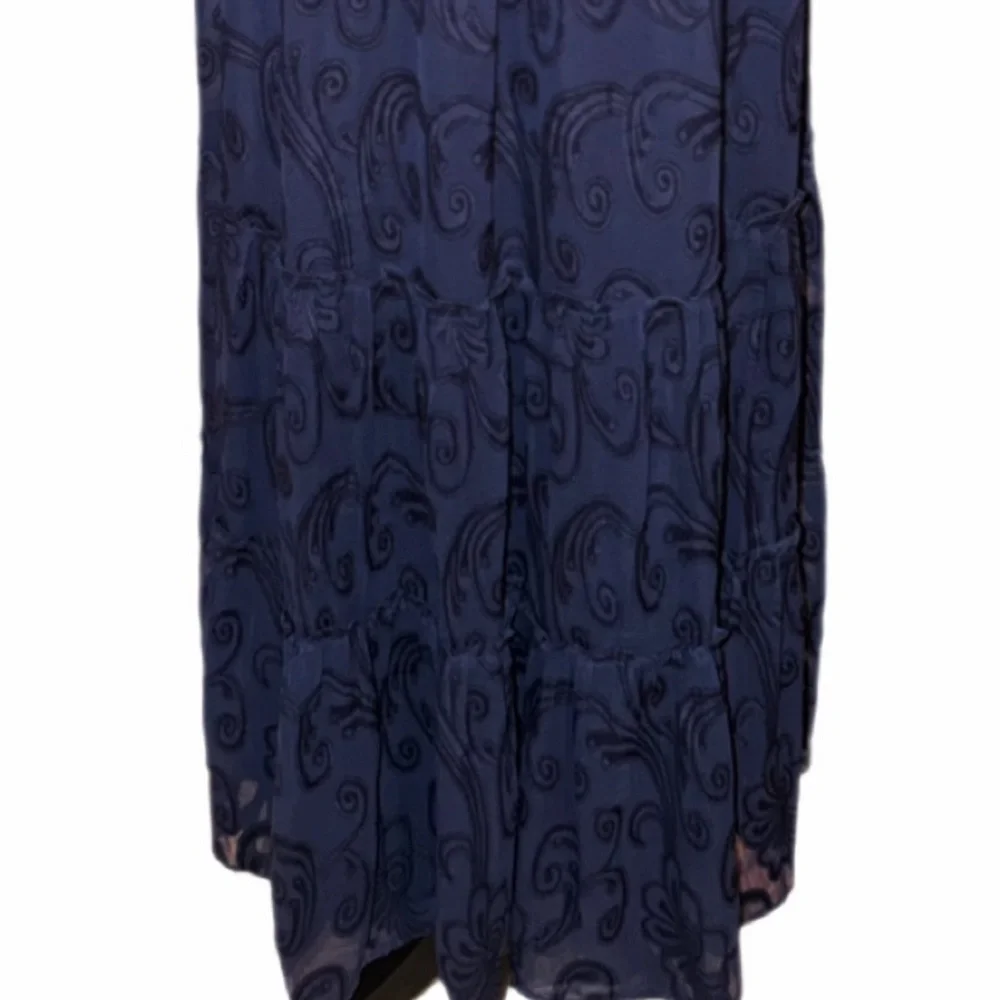 Lilly Pulitzer Hadley Smocked Dress- maxi, navy,
lined, and flattering! LN XL π - Picture 8 of 15